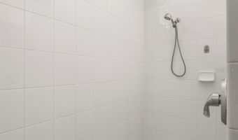 5808 HIDDEN FALLS Ln, Apollo Beach, FL 33572