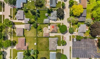 2700 N LILLIAN Ct, Appleton, WI 54911