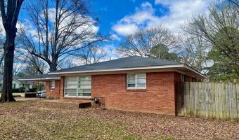 203 Kyle St, Batesville, MS 38606