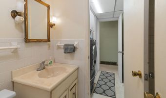 4105 Riverview Dr, Alma, MI 48801