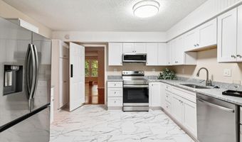 1003 MASTLINE Dr, Annapolis, MD 21401