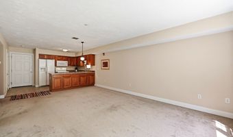 24 Greenleaves Dr 413, Amherst, MA 01002