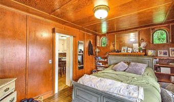 3 Waumsett Ave, Cumberland, RI 02864