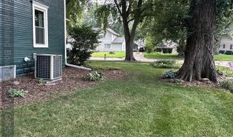 709 N St, Aurora, NE 68818