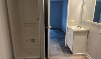 548 Walker Ln, Baxley, GA 31515