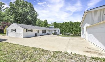 301 Crosse Rd, Amherst, OH 44001