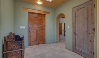 135 Los Rios Rd, Arroyo Hondo, NM 87513