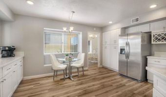 2116 Wedgewood Dr, Oceanside, CA 92056