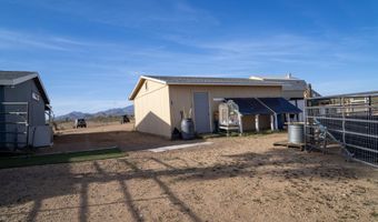 7190 E Red Barrel Rd, Yucca, AZ 86438