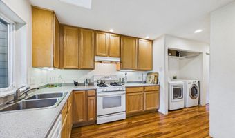 448 Tanglewood Rd, Arcata, CA 95521
