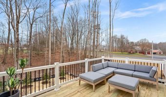 2460 MYSTIC MAROON Ter, Ashburn, VA 20147