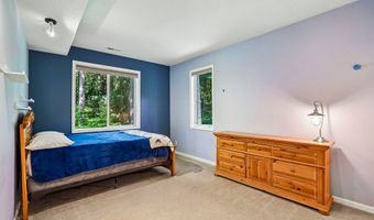 8297 SW HAYDEN Dr, Beaverton, OR 97007
