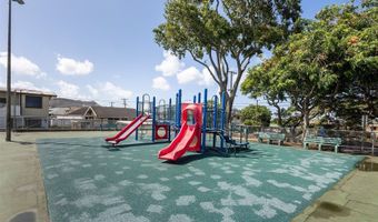 628 Kunawai Lane B, Honolulu, HI 96817