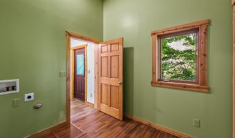 6559 Poston Rd, Athens, OH 45701