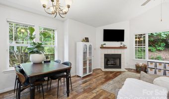 51 Sunview Cir, Arden, NC 28704