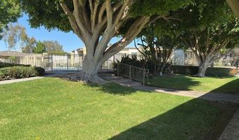 432 Edgehill Ln 26, Oceanside, CA 92054