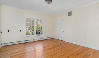 4 Christopher Dr, Lincoln, RI 02865