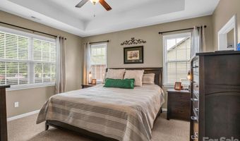 8 Mallard Run Dr, Arden, NC 28704