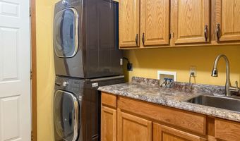 5327 Norris St, Ames, IA 50014