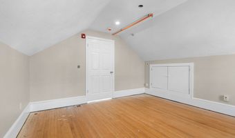 6 Windsor St, Andover, MA 01810