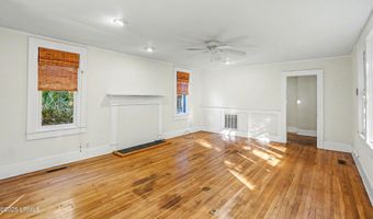 2301 Hermitage Rd, Beaufort, SC 29902