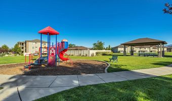 293 W 710 N, Centerville, UT 84014