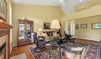 5368 Pinnacle Ct, Ann Arbor, MI 48108