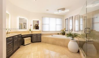 3707 NE 214th St 14, Aventura, FL 33180