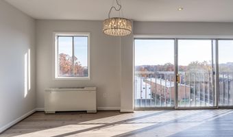 4241 COLUMBIA Pike 601, Arlington, VA 22204