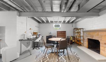 1319 Glamorgan St, Alliance, OH 44601