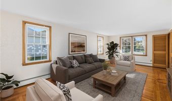 28 Hybrid Dr, Cranston, RI 02920