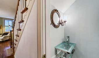 168 GREEN St, Annapolis, MD 21401