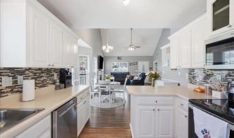 214 Cool Water Ct, Boiling Springs, SC 29316