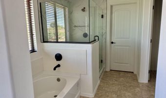 3340 S SUNLAND Dr, Chandler, AZ 85248