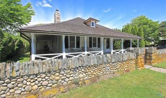 215 Coggeshall Ave, Newport, RI 02840