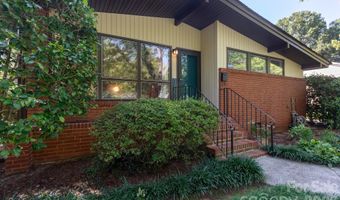 1526 Briarfield Dr, Charlotte, NC 28205