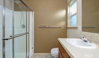 5862 N Bremerton Pl, Boise, ID 83714