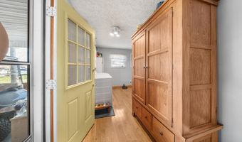 7404 Nekirk Rd, Ashland, KY 41102