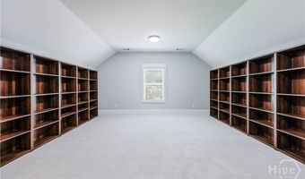 105 Inverness Rd, Athens, GA 30606