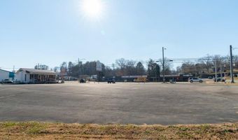 709 S White St, Athens, TN 37303
