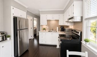 45 Hammond St 3, Newport, RI 02840