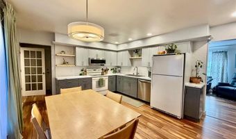 3725 Elmore Dr, Alton, IL 62002