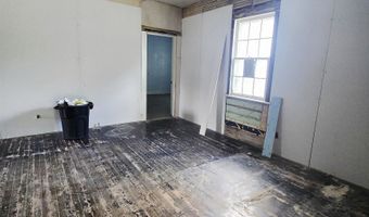 519 S B St, Arkansas City, KS 67005