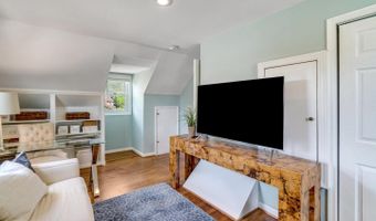 6626 CAVALIER Dr, Alexandria, VA 22307