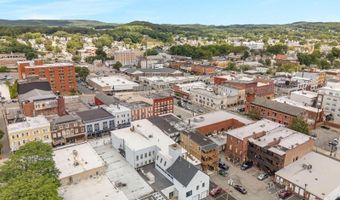 32 W Blackwell St, Andover, NJ 07801