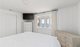 8 Belaire Mnr, Old Saybrook, CT 06475