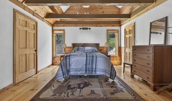 827 Mount Cardigan Rd, Alexandria, NH 03222