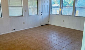 2104 W Runyan Ave, Artesia, NM 88210