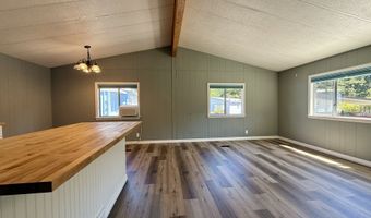 98825 PLEASANT HILL Dr 26, Brookings, OR 97415