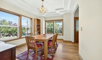 185 Almond St, Ashland, OR 97520
